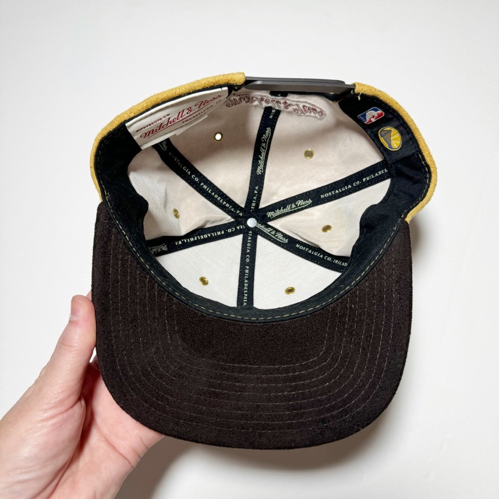Golden State Warriors Mitchell & Ness Snapback Hat - Picture 6 of 9